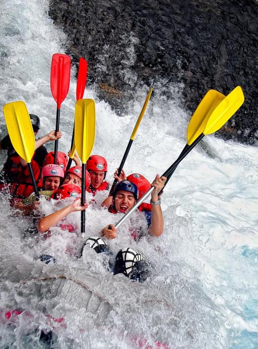 rafting in voidomatis river group photo 2